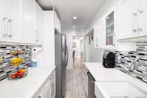 3304 Junction Blvd #1W, New York, NY 11372
