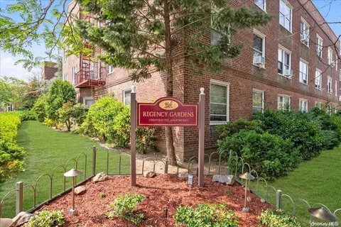 141-48 79th Ave #1-H, Flushing, NY 11367