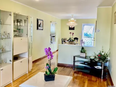 141-28 25th Ave, New York, NY 11357