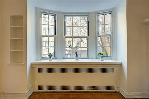 77-12 35 Ave #A24, Jackson Heights, NY 11372
