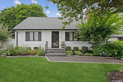 133 11th Ave, Huntington Station, NY 11746
