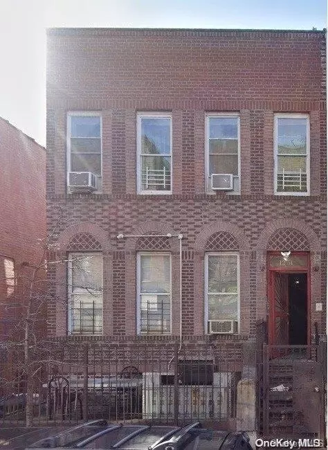 1251 Morrison Ave, New York, NY 10472