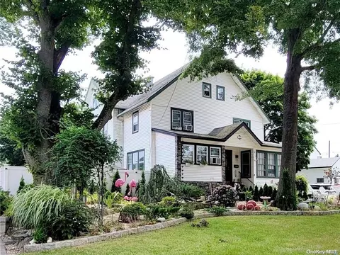 243 Guy Lombardo Ave, Freeport, NY 11520