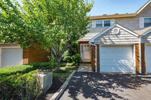 1425 Jerusalem Ave #34, North Merrick, NY 11566
