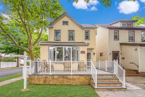 207-20 34th Ave, New York, NY 11361
