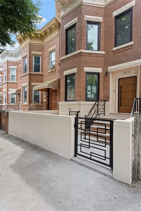 312 Milford St, Brooklyn, NY 11208
