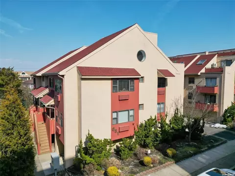 651 Shore Rd #3A, Long Beach, NY 11561