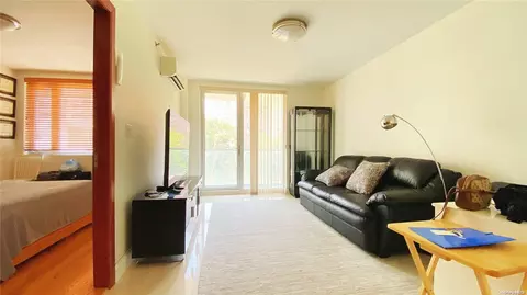 132-15 41st Ave #5C, Flushing, NY 11354