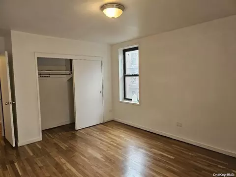 33-26 92nd St #3N, Jackson Heights, NY 11372