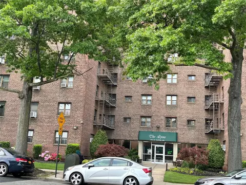204-15 Foothill Ave #A63, New York, NY 11423