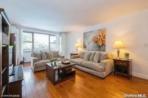 70-25 Yellowstone Blvd #2T, Forest Hills, NY 11375