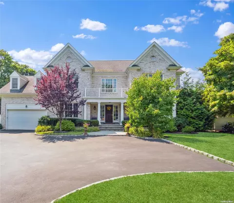 29 Red Spring Ln, Glen Cove, NY 11542