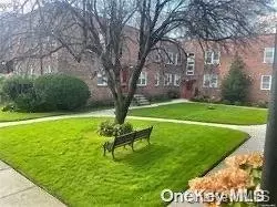 275 Maple Ave #E-3, Rockville Centre, NY 11570