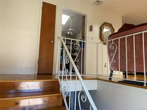 1078 Christopher Ct, West Hempstead, NY 11552