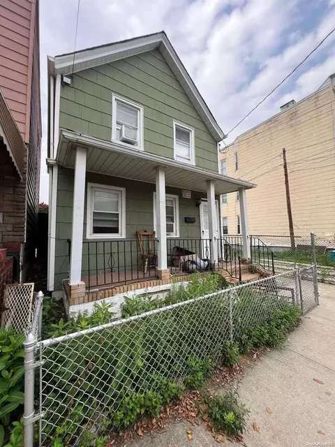 87-11 97th Ave, New York, NY 11416