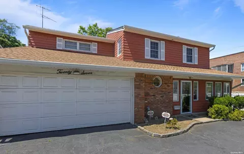 27 Rockaway Tpke, Lawrence, NY 11559