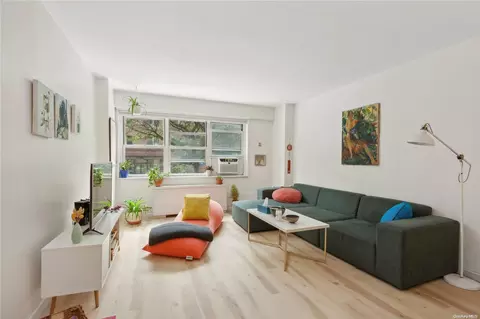 72-35 112 St #2D, New York, NY 11375