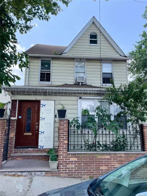 38-02 59 St, New York, NY 11377