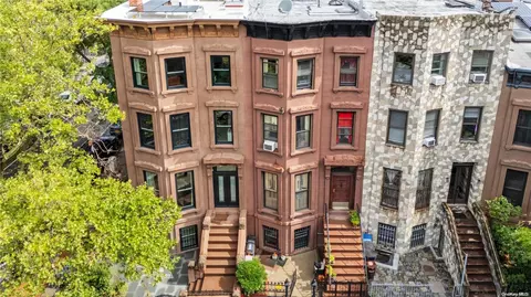 139 Saint Marks Ave, Brooklyn, NY 11238