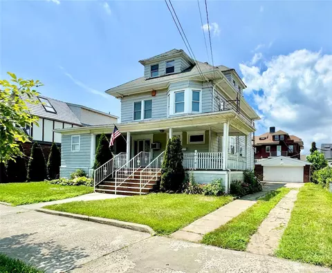 215 Beach 126th St, New York, NY 11694