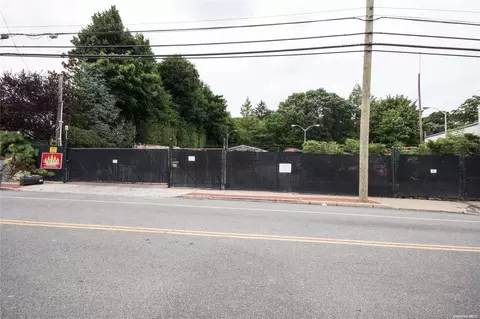 217 Broadway, Huntington, NY 11746