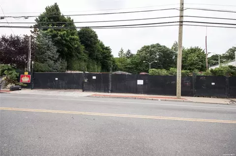 217 Broadway, Huntington, NY 11746