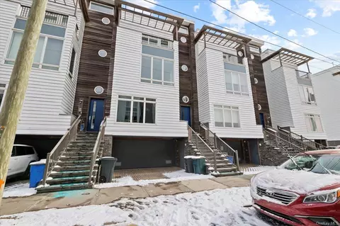 156 Beach 5th St, New York, NY 11691