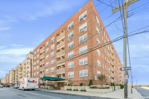 600 Shore Rd #6L, Long Beach, NY 11561