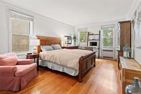 114-06 Queens Blvd #D7, New York, NY 11375
