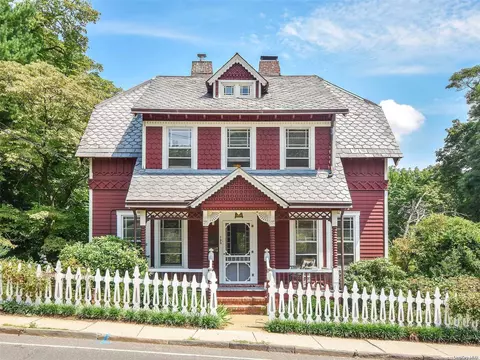 199 Prospect Ave, Sea Cliff, NY 11579
