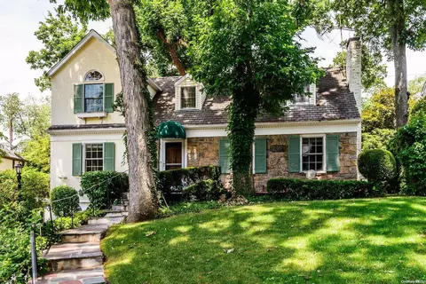 39 Old Ox, North Hempstead, NY 11030