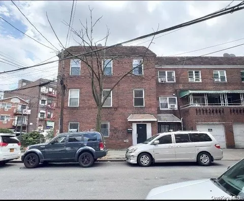 43-12 Gleane St, New York, NY 11373