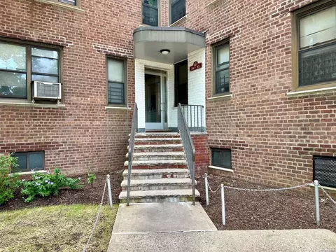 113-15 34th Ave #3G, Corona, NY 11368