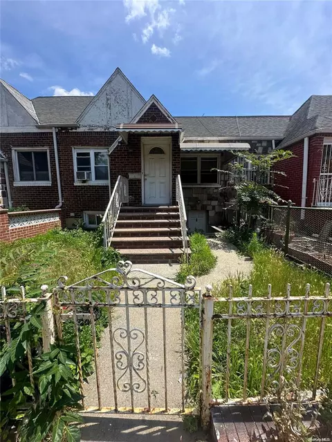 25-37 89th St, New York, NY 11369