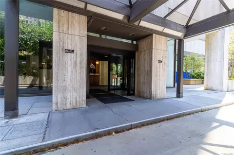 160 E 38th St #20G, New York, NY 10016