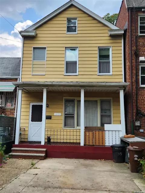 44-37 64th St, New York, NY 11377