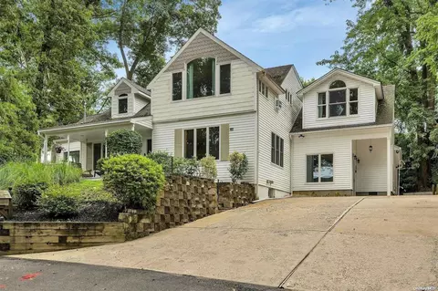 802 Connecticut View Dr, Oyster Bay, NY 11771