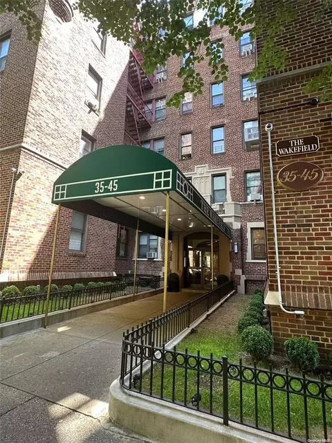 35-45 81st St #B1, New York, NY 11372