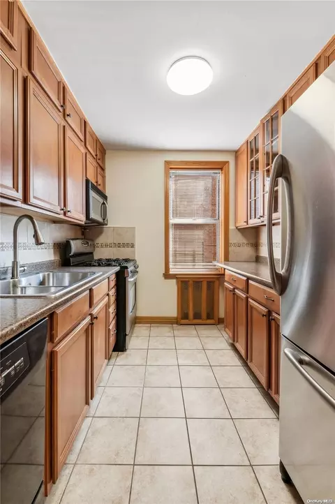 67-12 Yellowstone Blvd #B1, New York, NY 11375