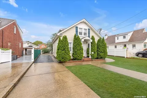 146 Westbury Ave, North Hempstead, NY 11501