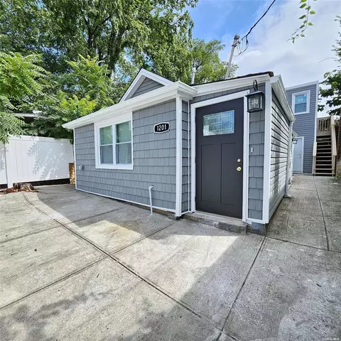 1201 Harding Park, New York, NY 10473