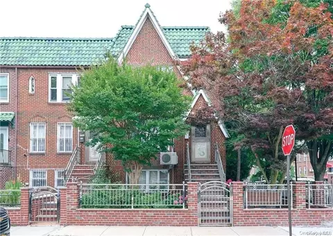 1995 E 28th St, Brooklyn, NY 11229