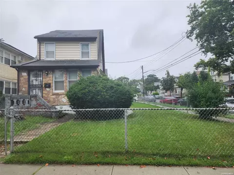 146-04 Foch Blvd, New York, NY 11436