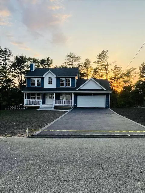 383 Decatur Ave, Shirley, NY 11967