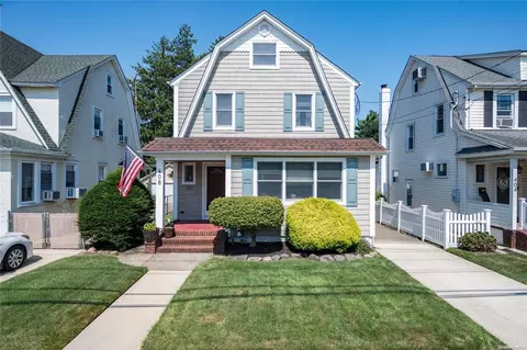 408 Windsor Pl, Oceanside, NY 11572