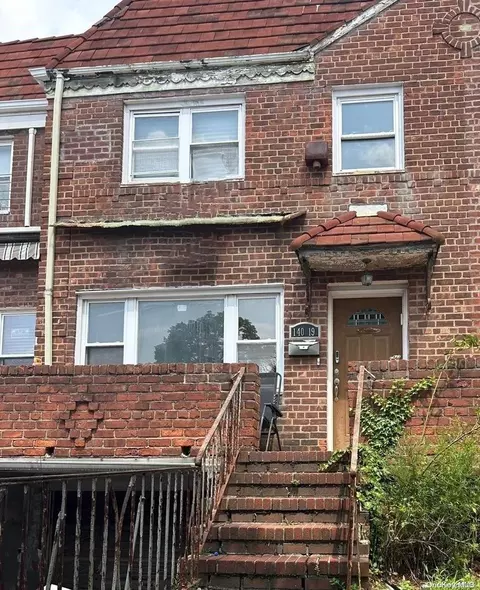 140-19 68th Dr, New York, NY 11367