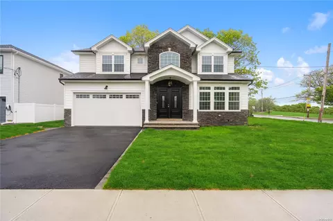 2927 Beltagh Ave, Wantagh, NY 11793