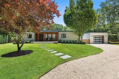 27 Park Cir, Westhampton Beach, NY 11978
