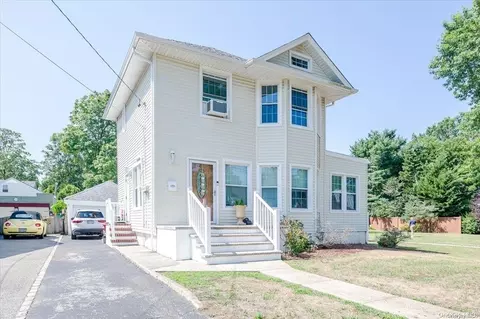 340 Locust St, Hempstead, NY 11550