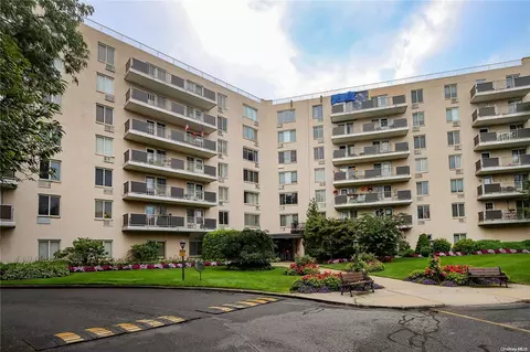 135 Post Ave #6G, North Hempstead, NY 11590